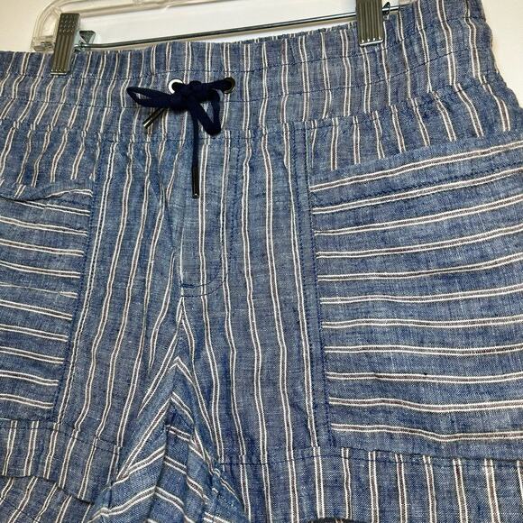 Athleta Cabo Linen Shorts Pull on Blue White Striped Drawstring Lightweight 4 - Picture 2 of 8